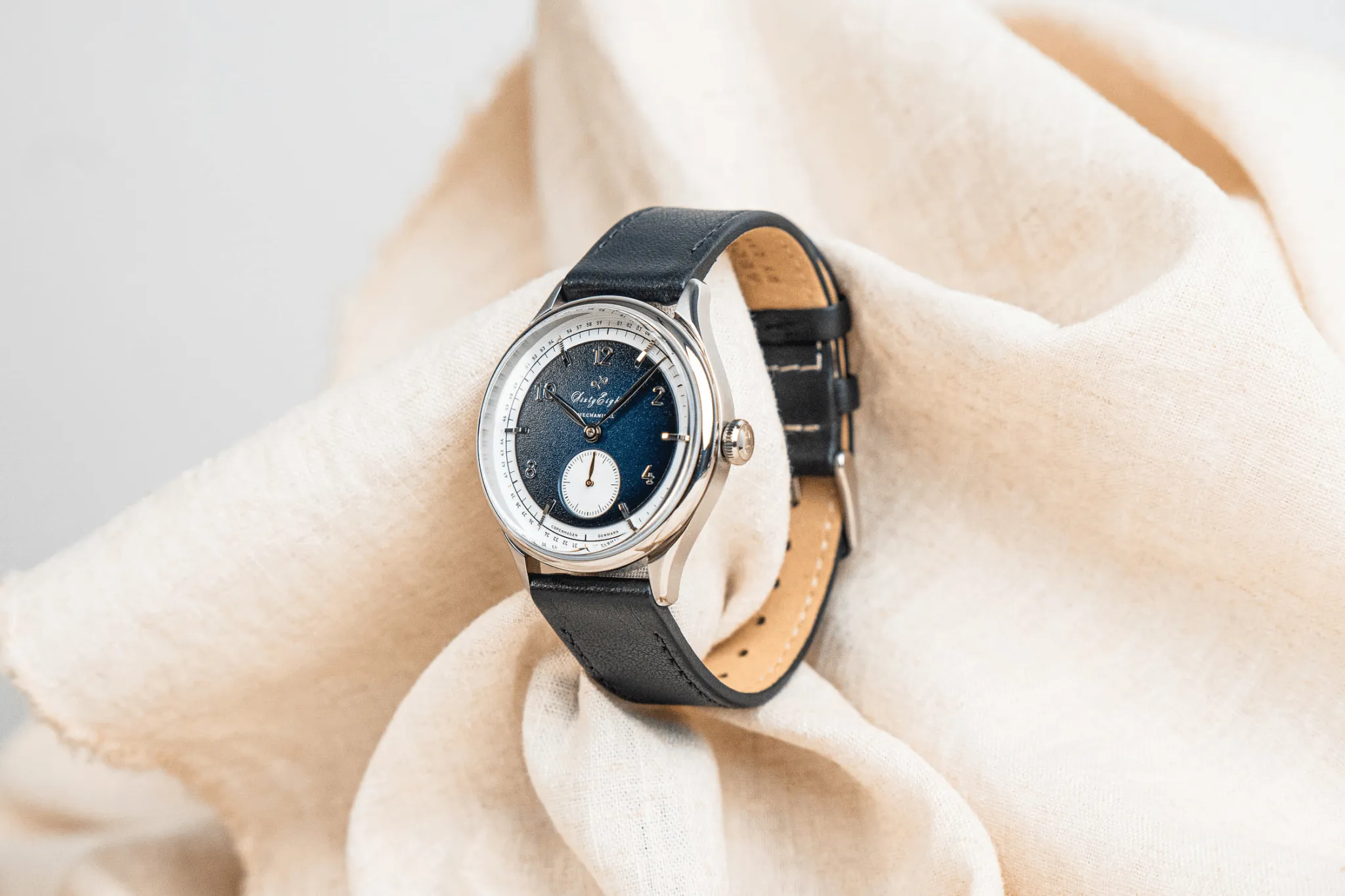 1968 Mechanical (Hand-Wound), Steel / Night Blue