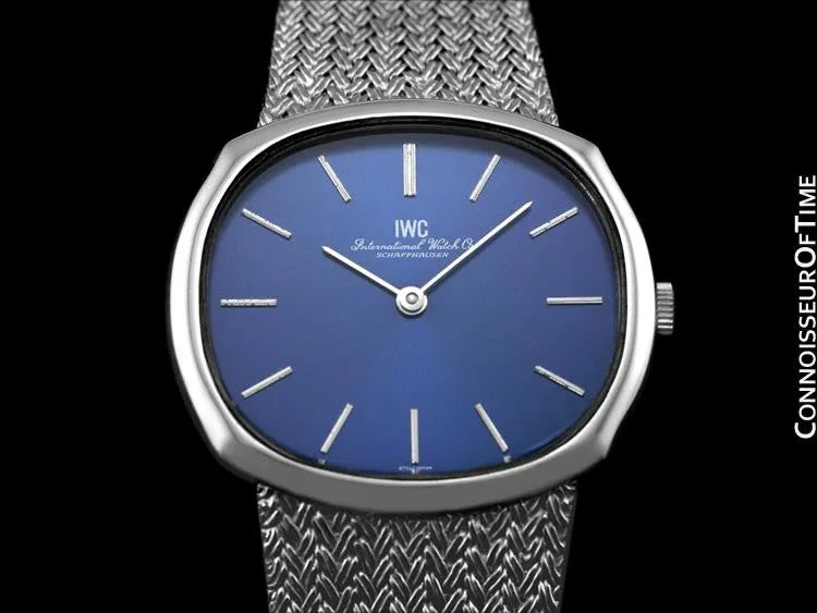 1974 IWC Vintage Mens Dress Watch with Bracelet, Caliber 423 - Stainless Steel