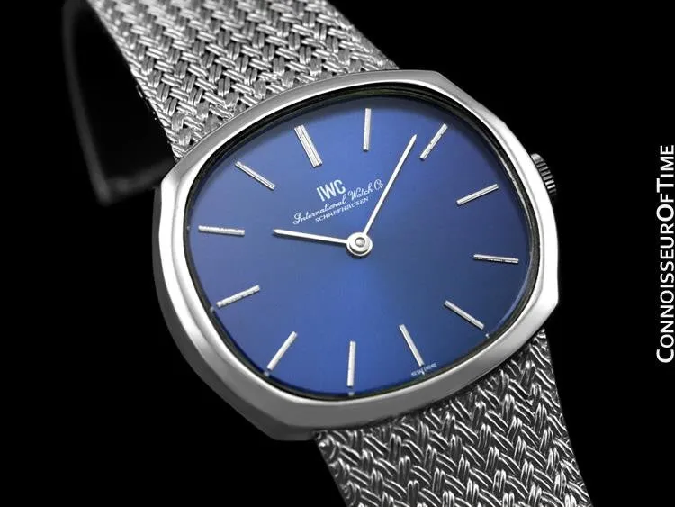 1974 IWC Vintage Mens Dress Watch with Bracelet, Caliber 423 - Stainless Steel
