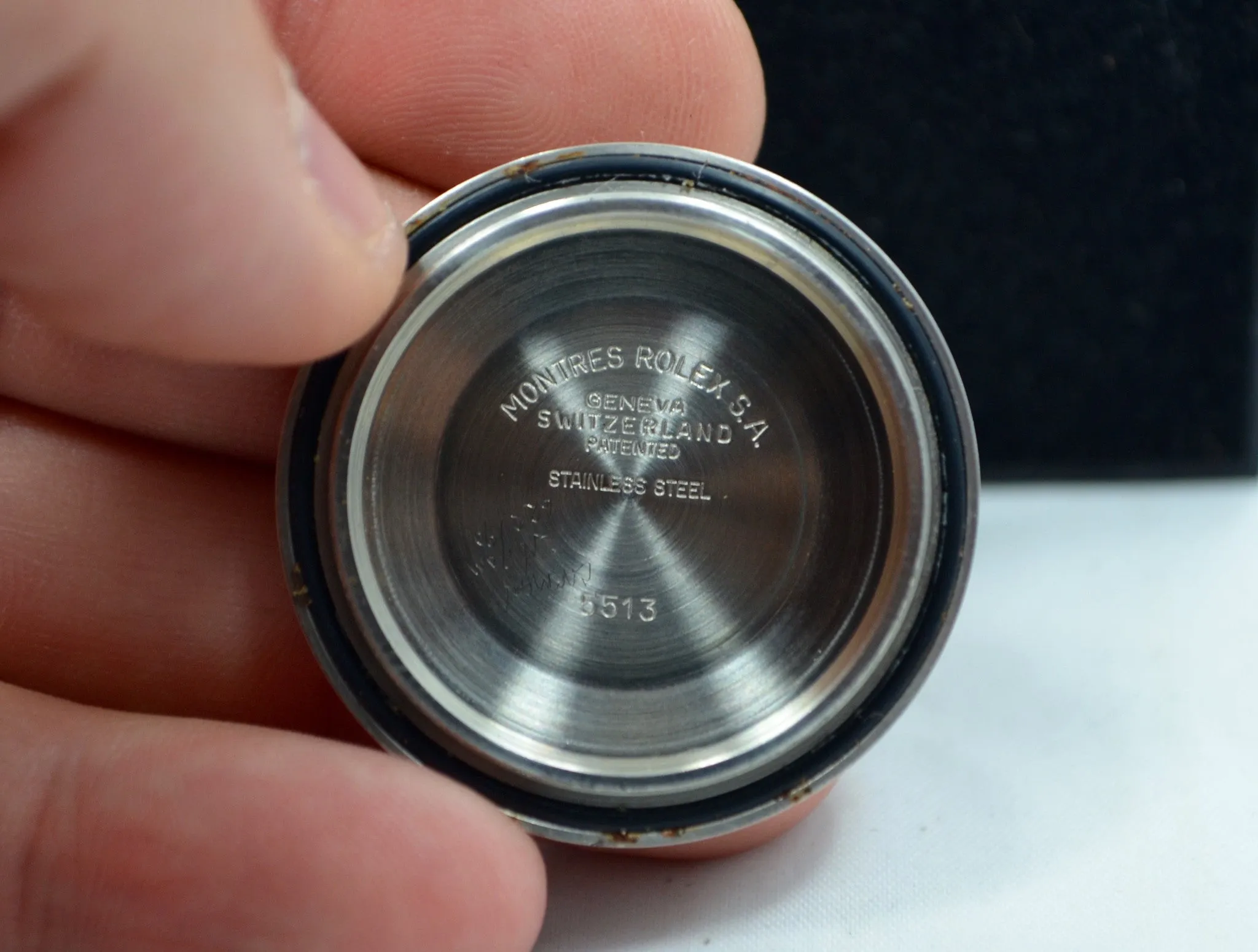 1981  Rolex 5513 Submariner Stainless Steel 7.2 Mil Wristwatch Box Papers