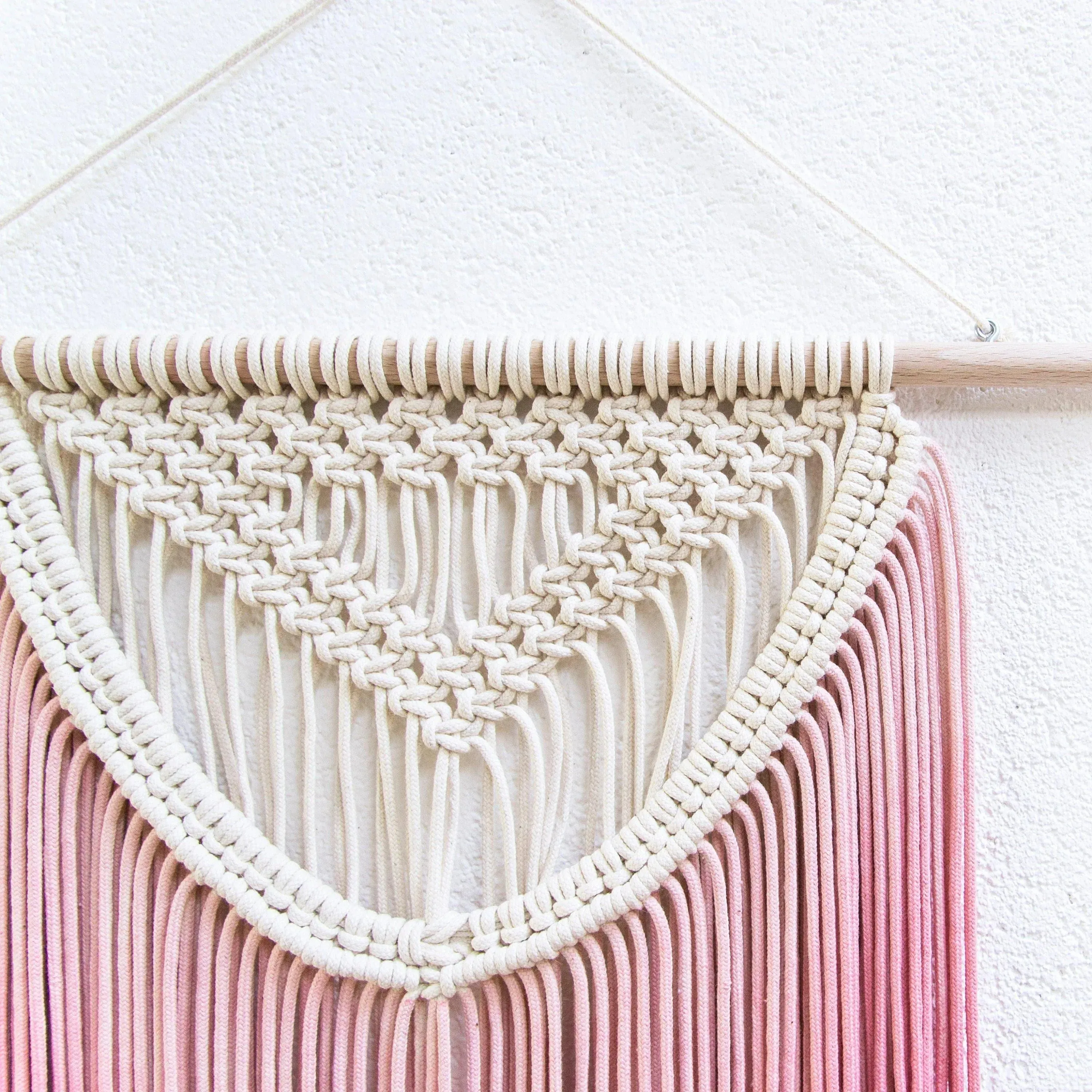 ALEXA Colorful and Elegant Wall Hanging Macrame Fiber Art