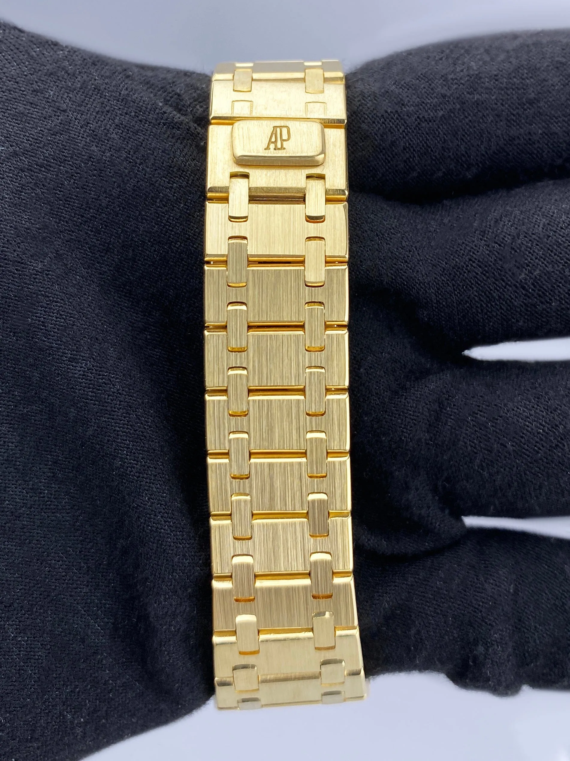 Audemars Piguet Royal Oak 56175 18K Yellow Gold Ladies Watch