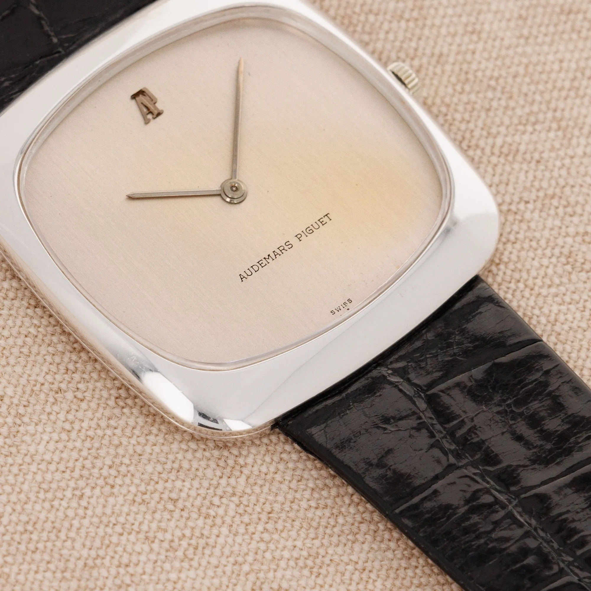 Audemars Piguet White Gold Mechanical TV Shaped Watch