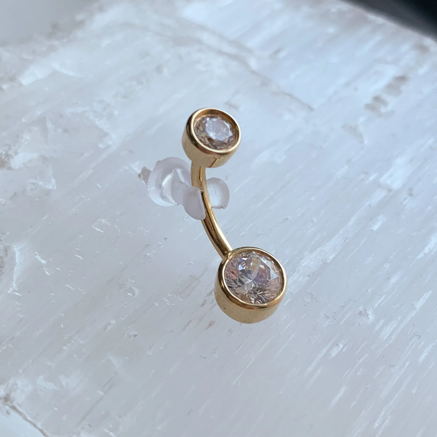 Bezel Setting Swarovski CZ Navel Curve
