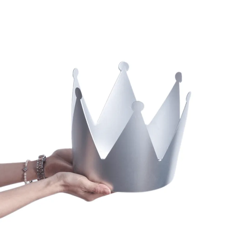 Creative Crown Gift Box - Elegant Presentation Solution