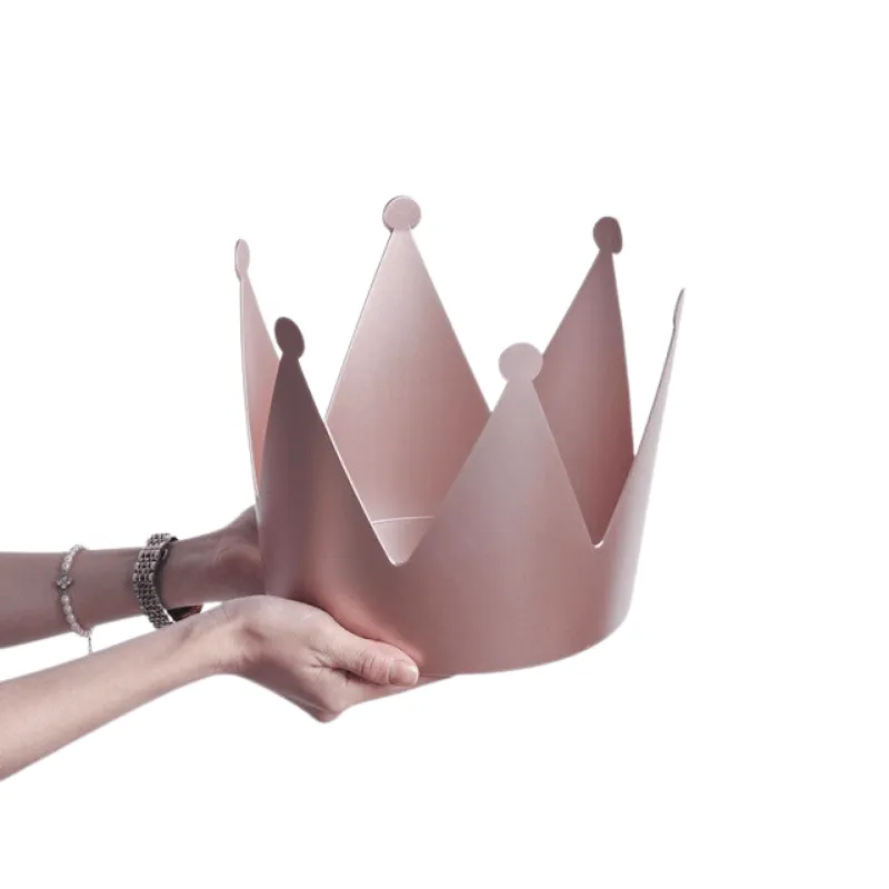 Creative Crown Gift Box - Elegant Presentation Solution