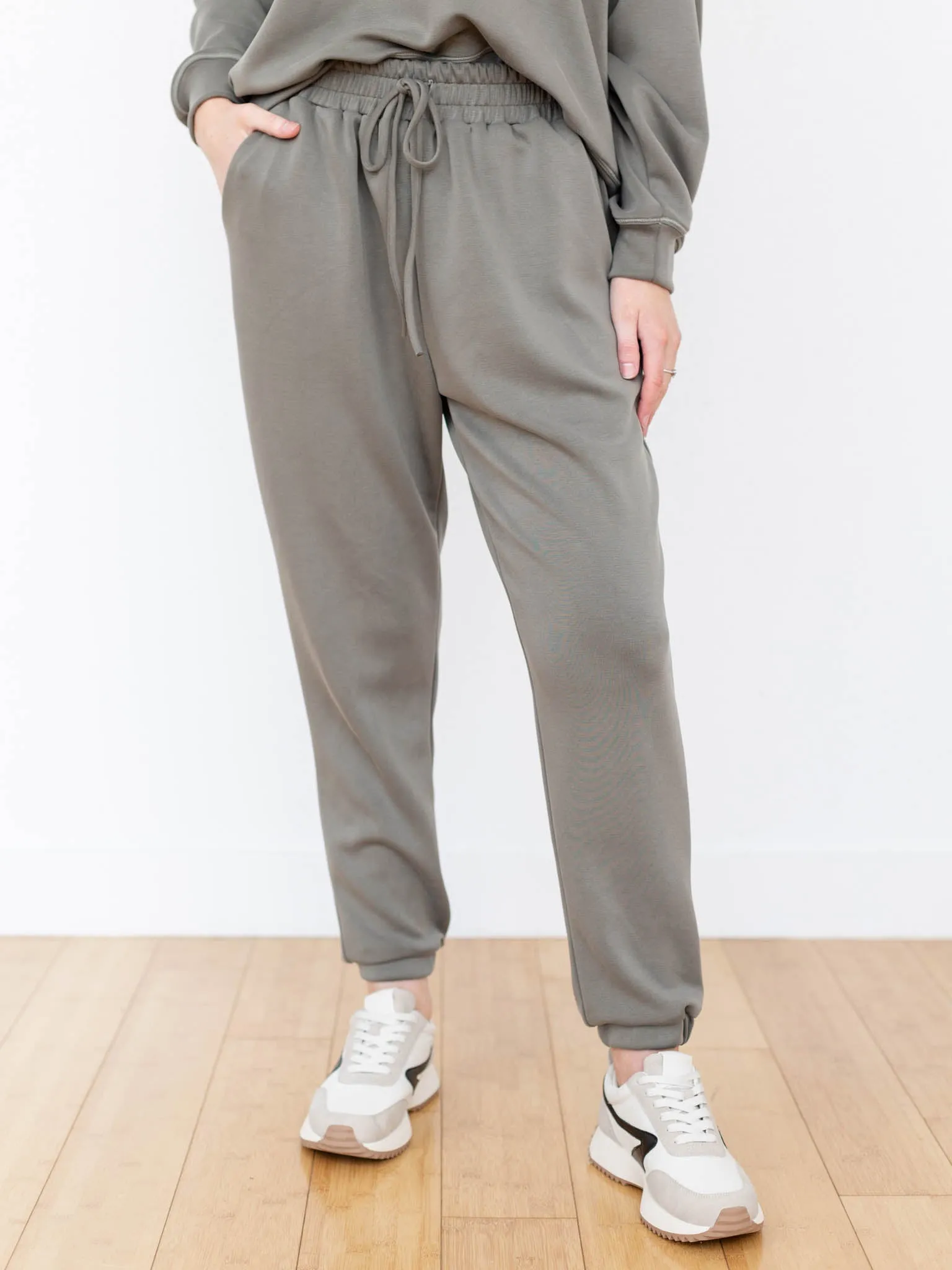 Drawstring Waist Simple Pant