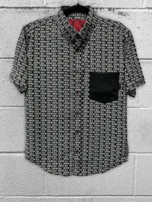 ESSENTIAL COMFORT KILLS BUTTON UP