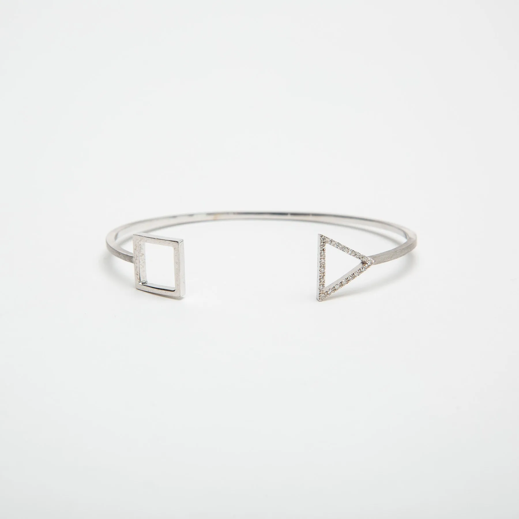 HADAR NORNBERG | SQUARE & TRIANGLE DIAMOND BRACELET