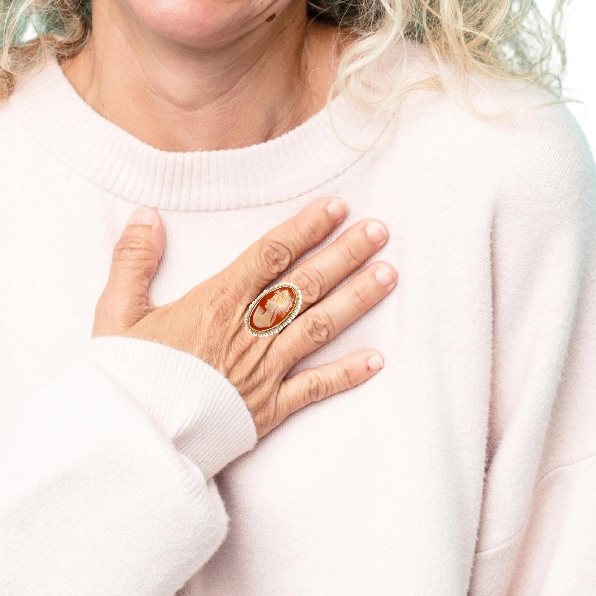 Hand Carved Italian Shell Cameo 14k Yellow Gold Filigree Seed Pearl Ring