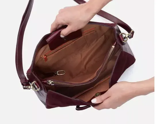 Hobo Reeva Merlot