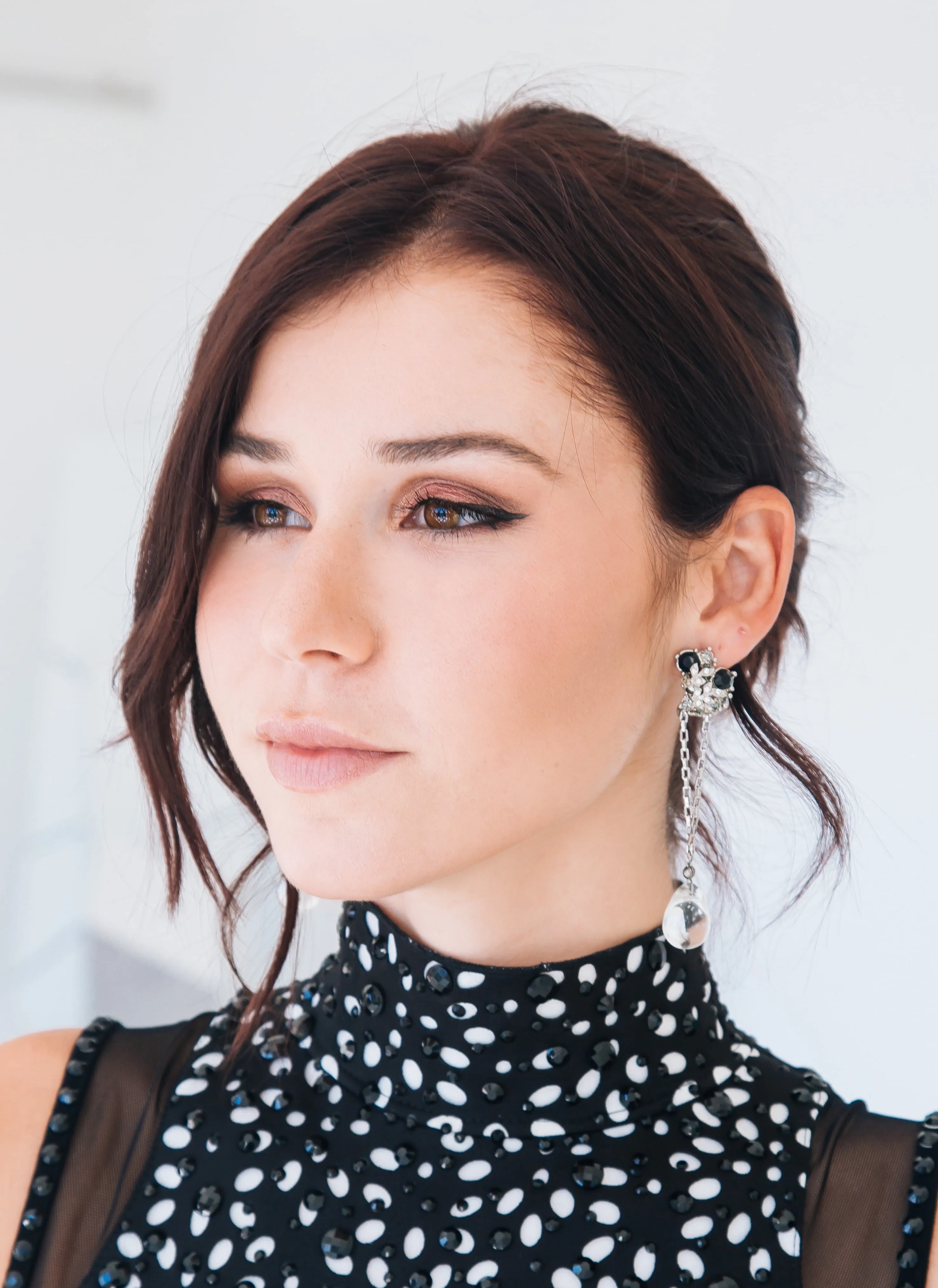Le Jardin de Fleurs Noir Convertible Earrings