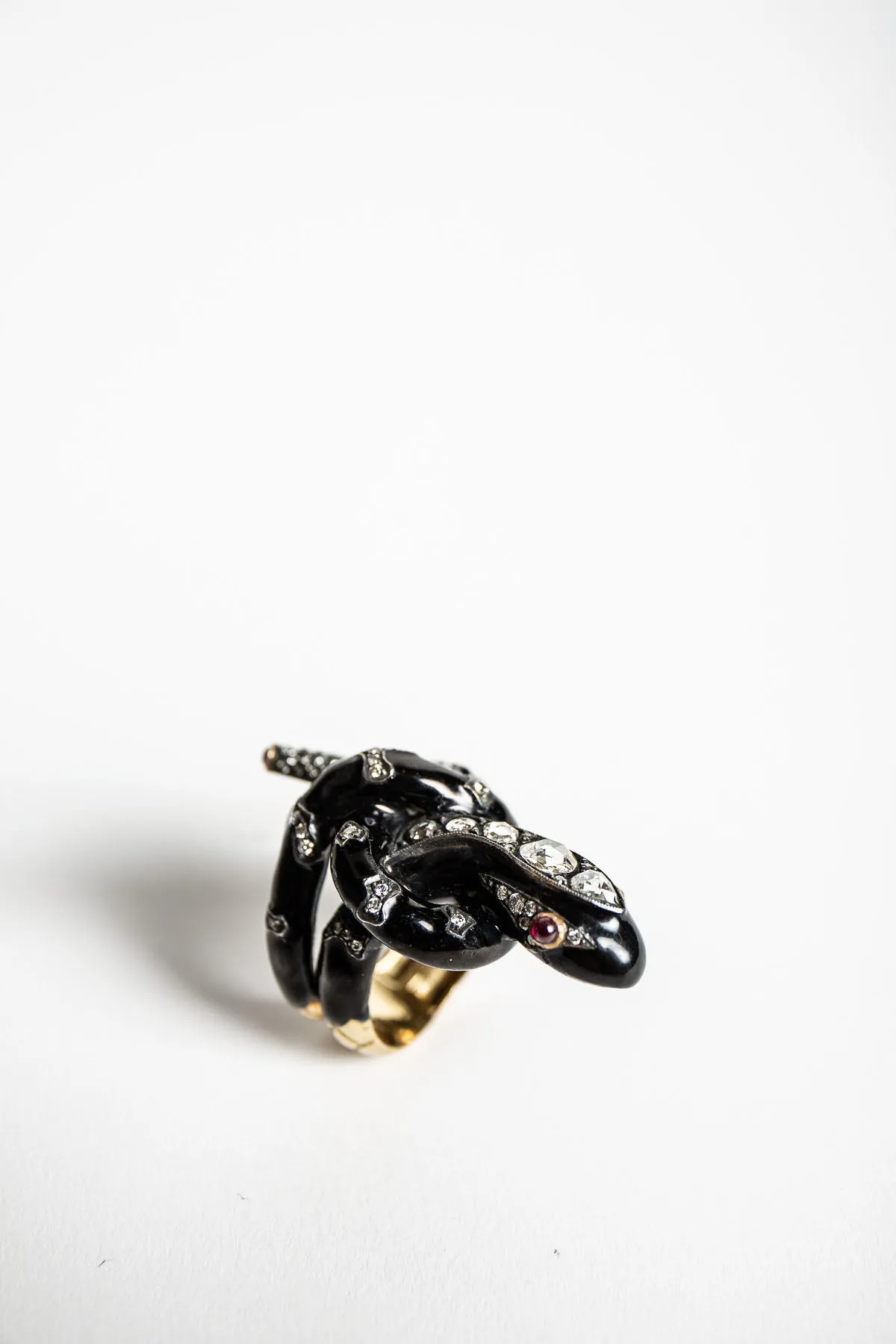 MAXFIELD PRIVATE COLLECTION | DIAMOND SNAKE RING