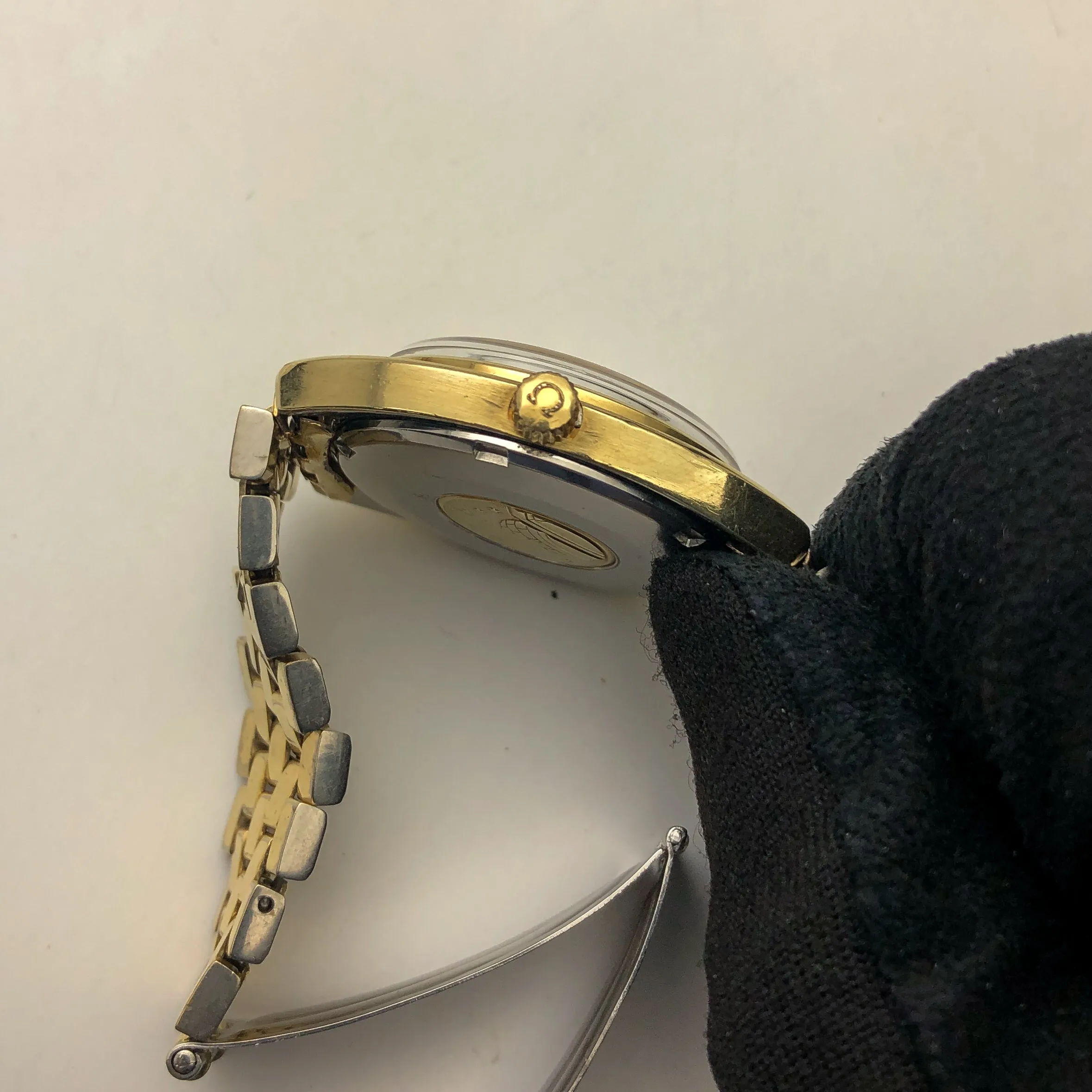 Omega Constellation "C" 168.017 Cal 564 Automatic Date Silver Dial c 1969 GoldCap Steel 35 mm