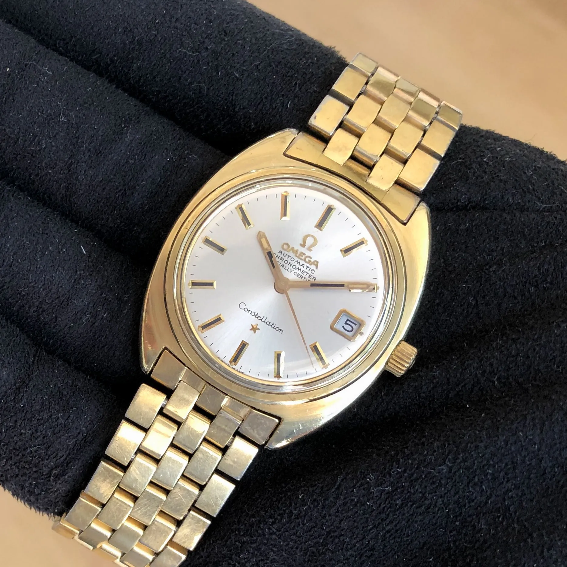 Omega Constellation "C" 168.017 Cal 564 Automatic Date Silver Dial c 1969 GoldCap Steel 35 mm