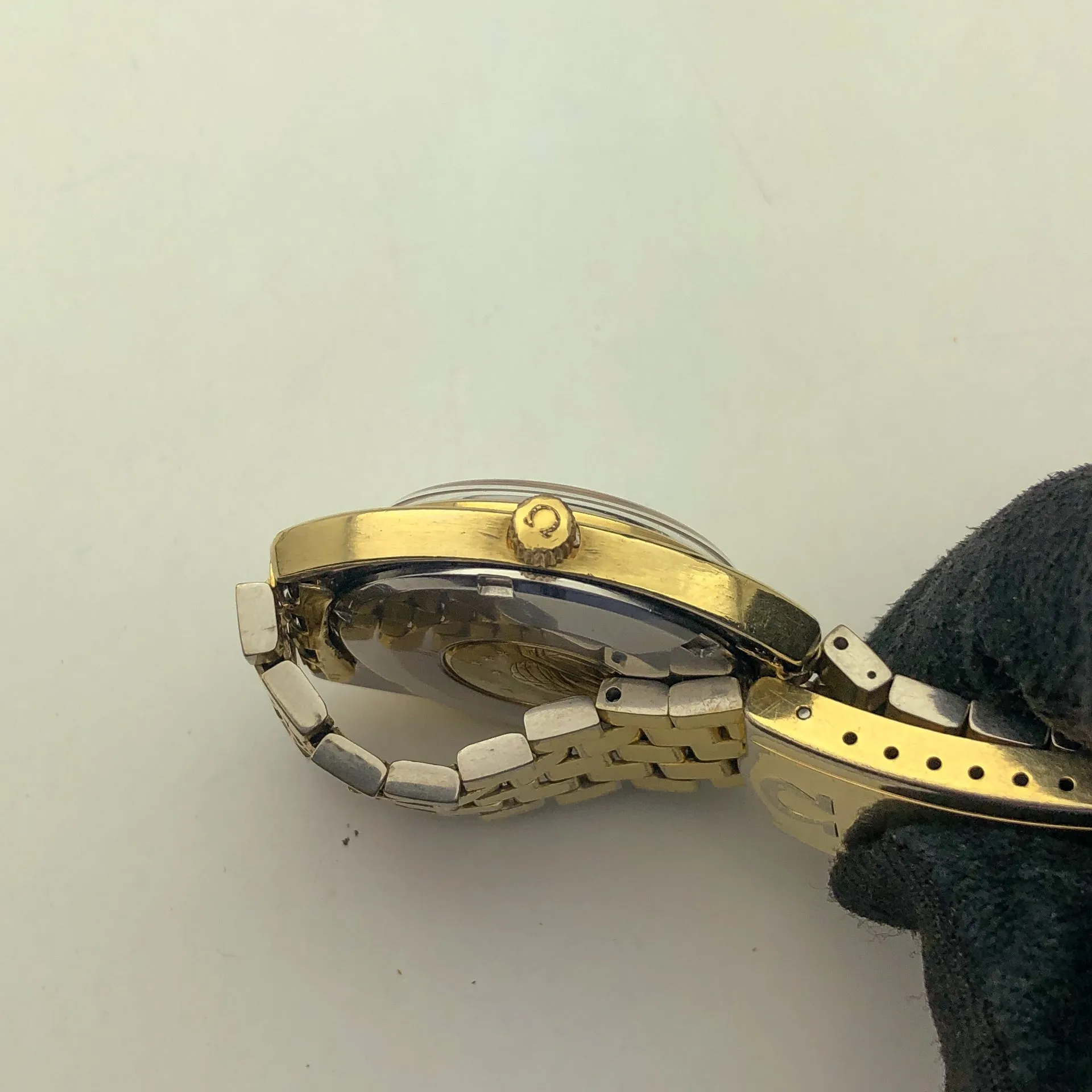 Omega Constellation "C" 168.017 Cal 564 Automatic Date Silver Dial c 1969 GoldCap Steel 35 mm