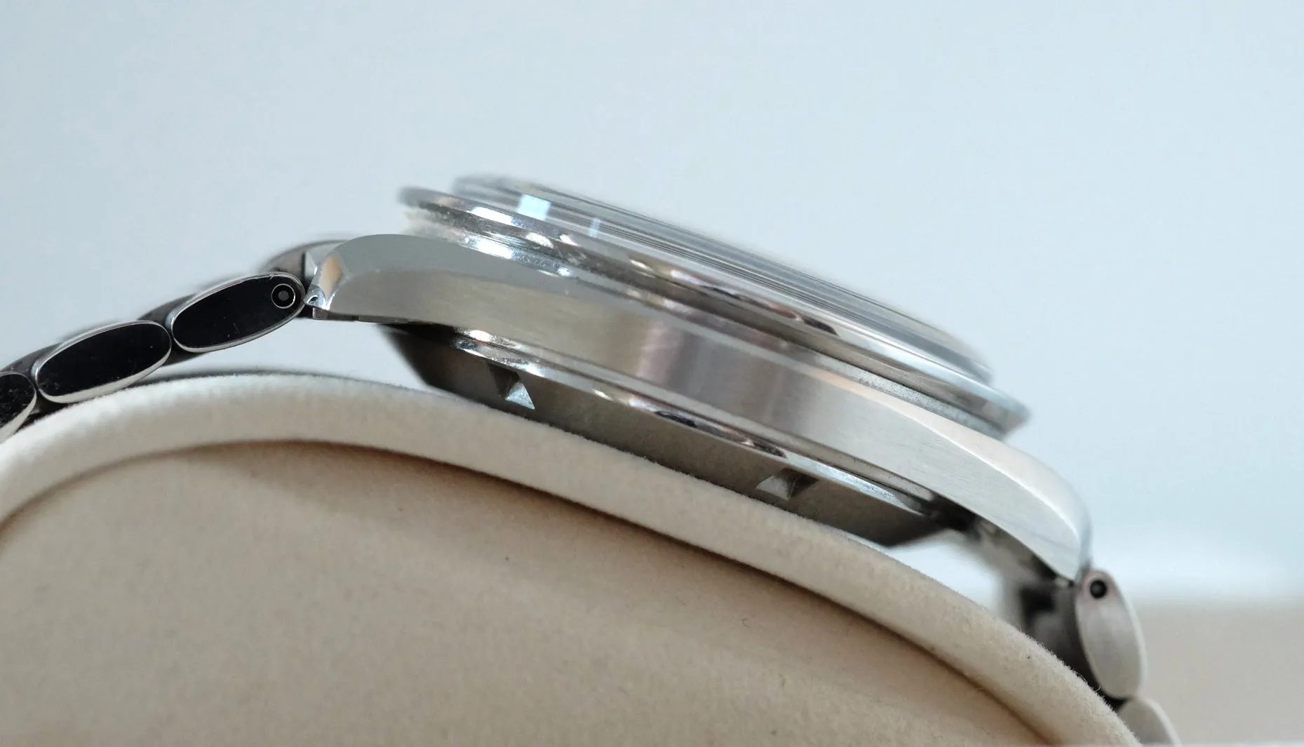 Omega Speedmaster Broad Arrow Re-Edition Ref. 3594.50