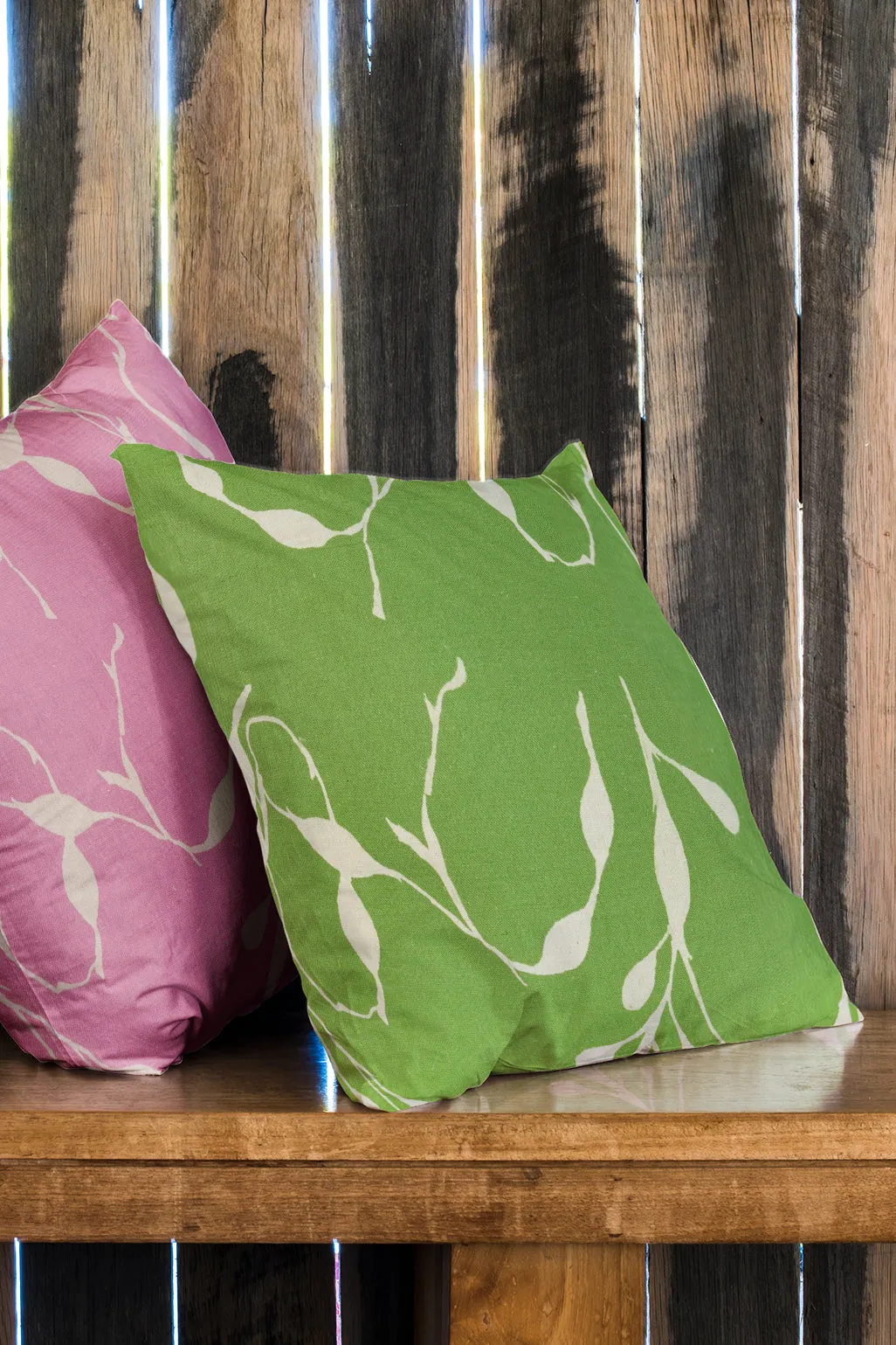 Seaweed XL Pillow - Leaf Green