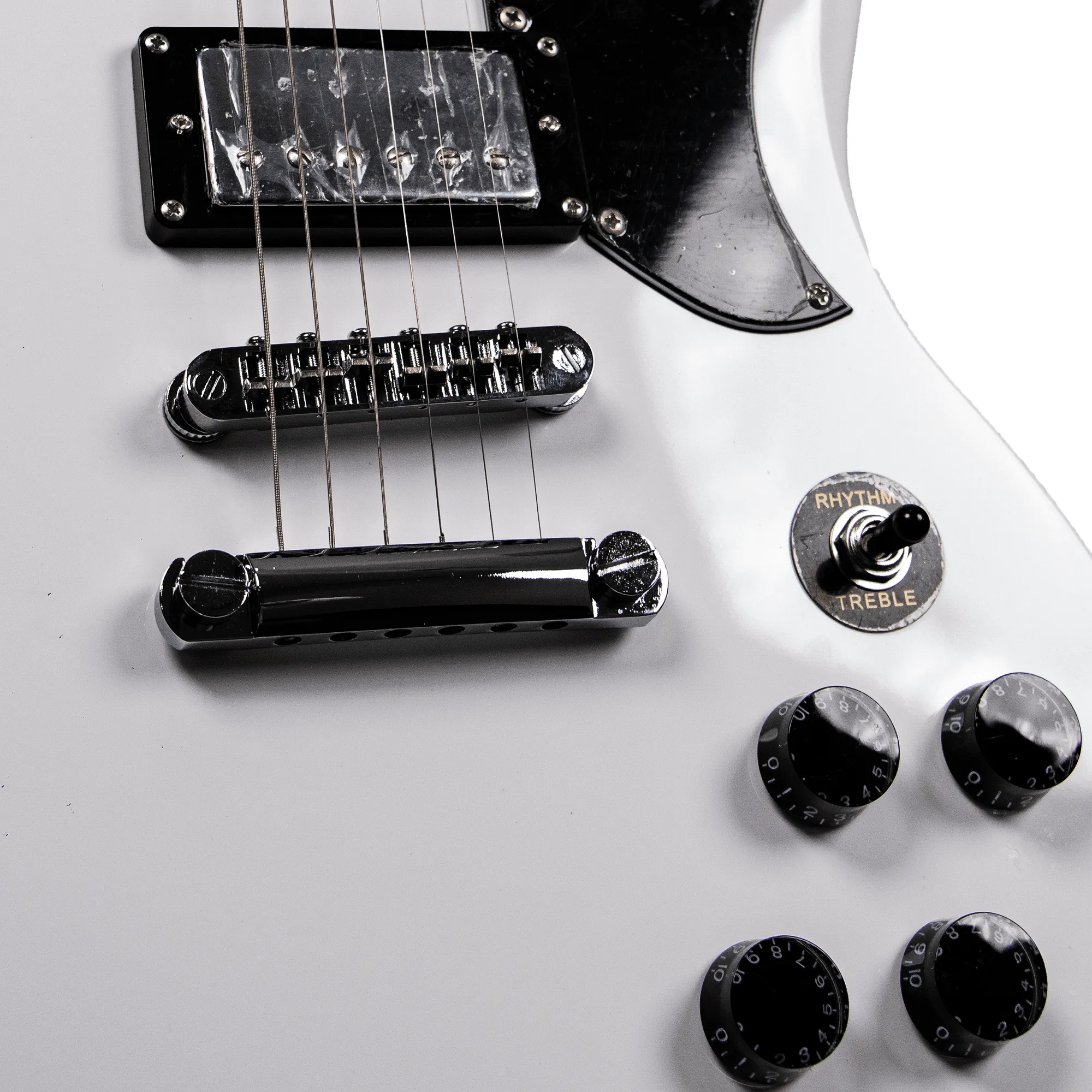 Tansen EG560 Electric Guitar Single Cutaway Laurel Fingerboard SG Style HH pickups