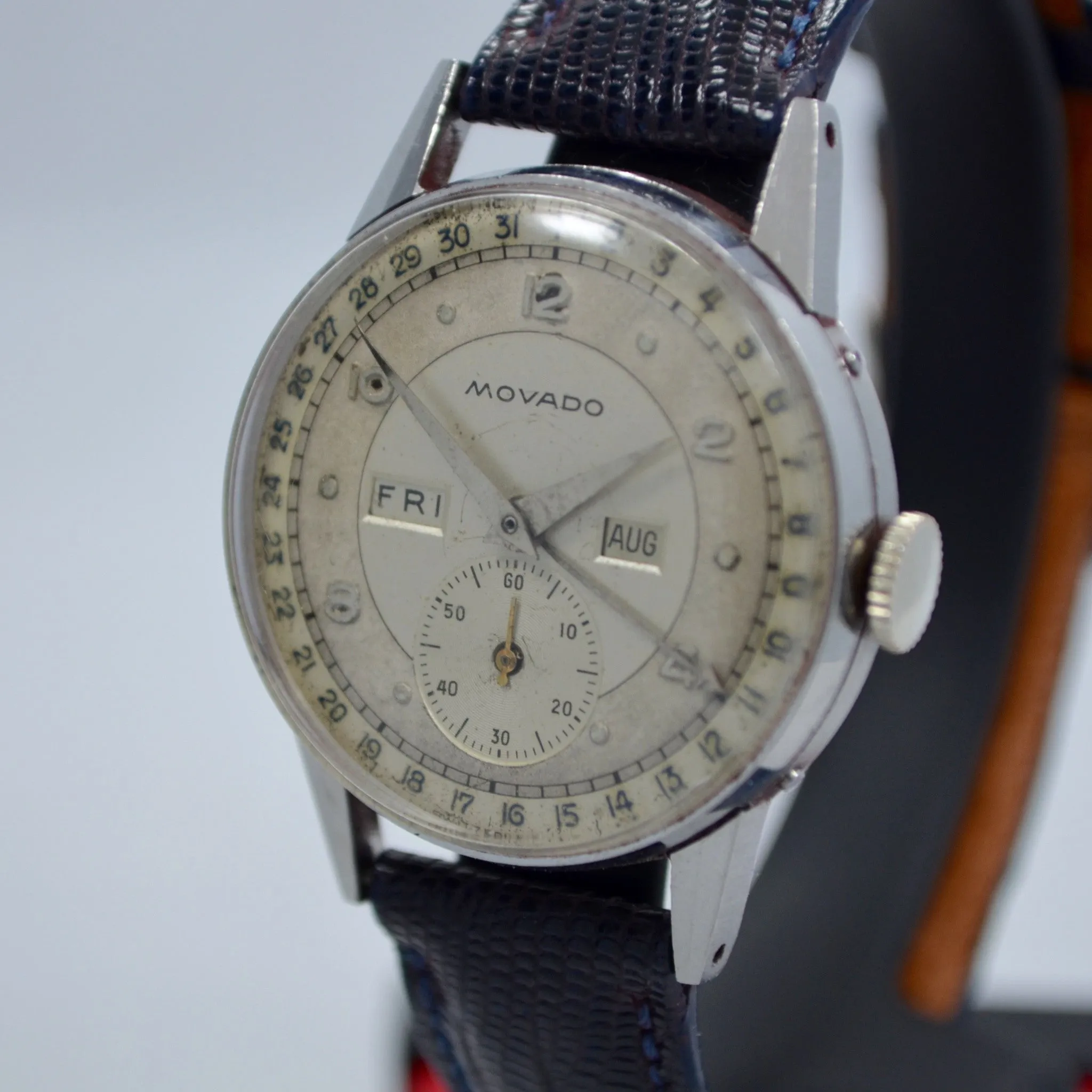 Vintage Movado Triple Date Calendar Day Date Month Steel Manual Wind Wristwatch
