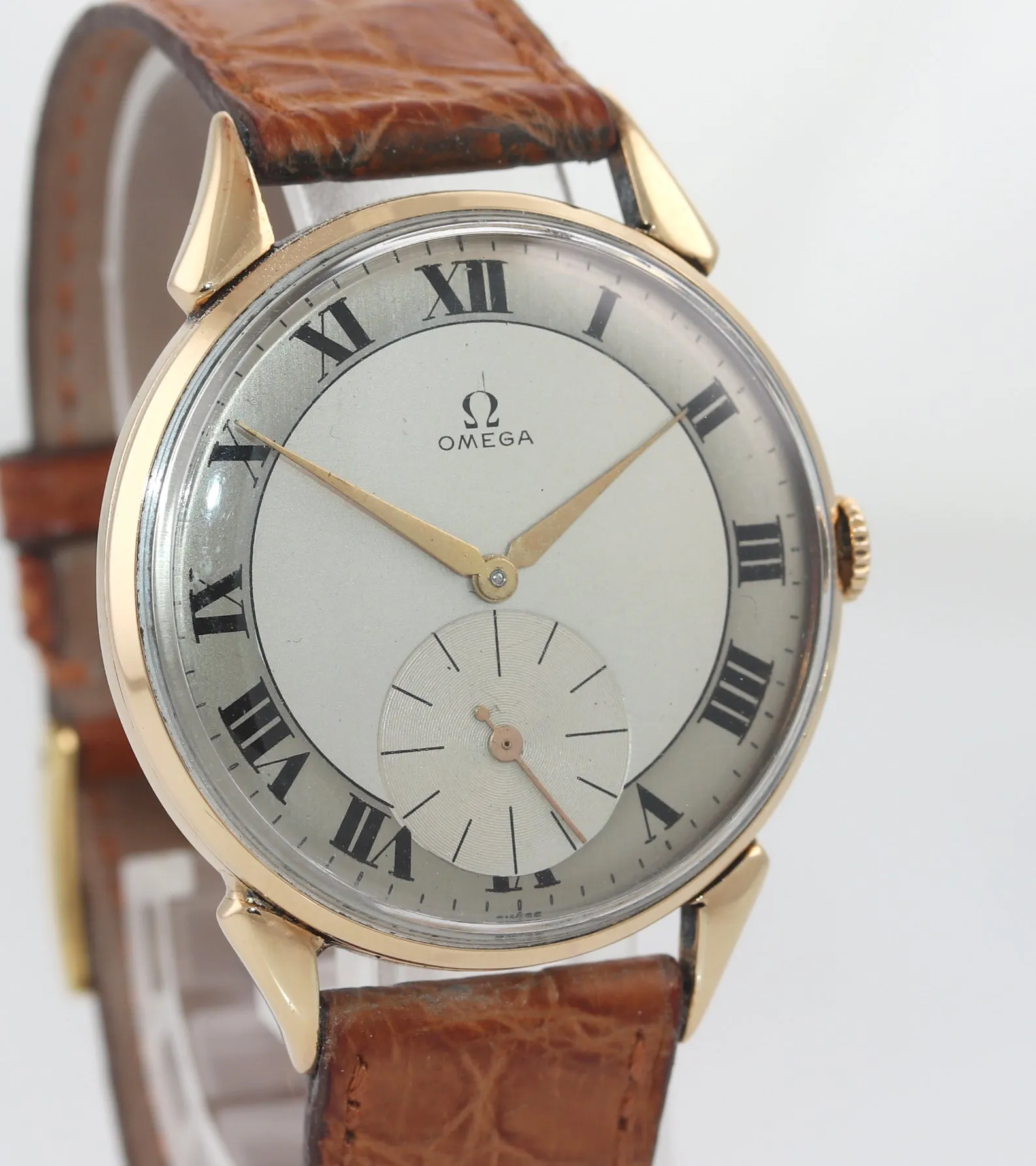 Vintage Omega 18k Yellow Gold Manual Wind Cal. 265 38mm Roman Dial Watch