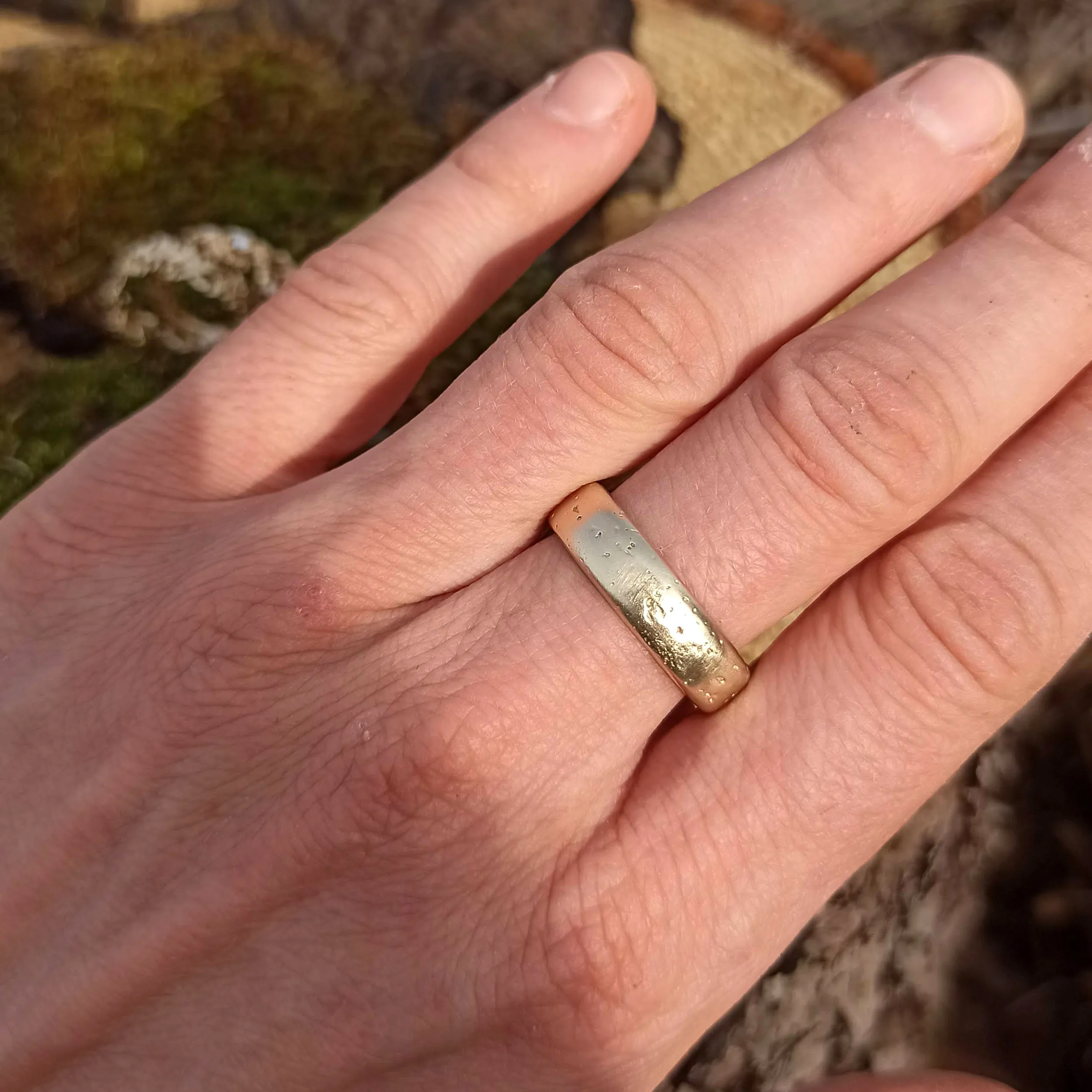 Volcanic lava wedding ring  in 14k yellow gold