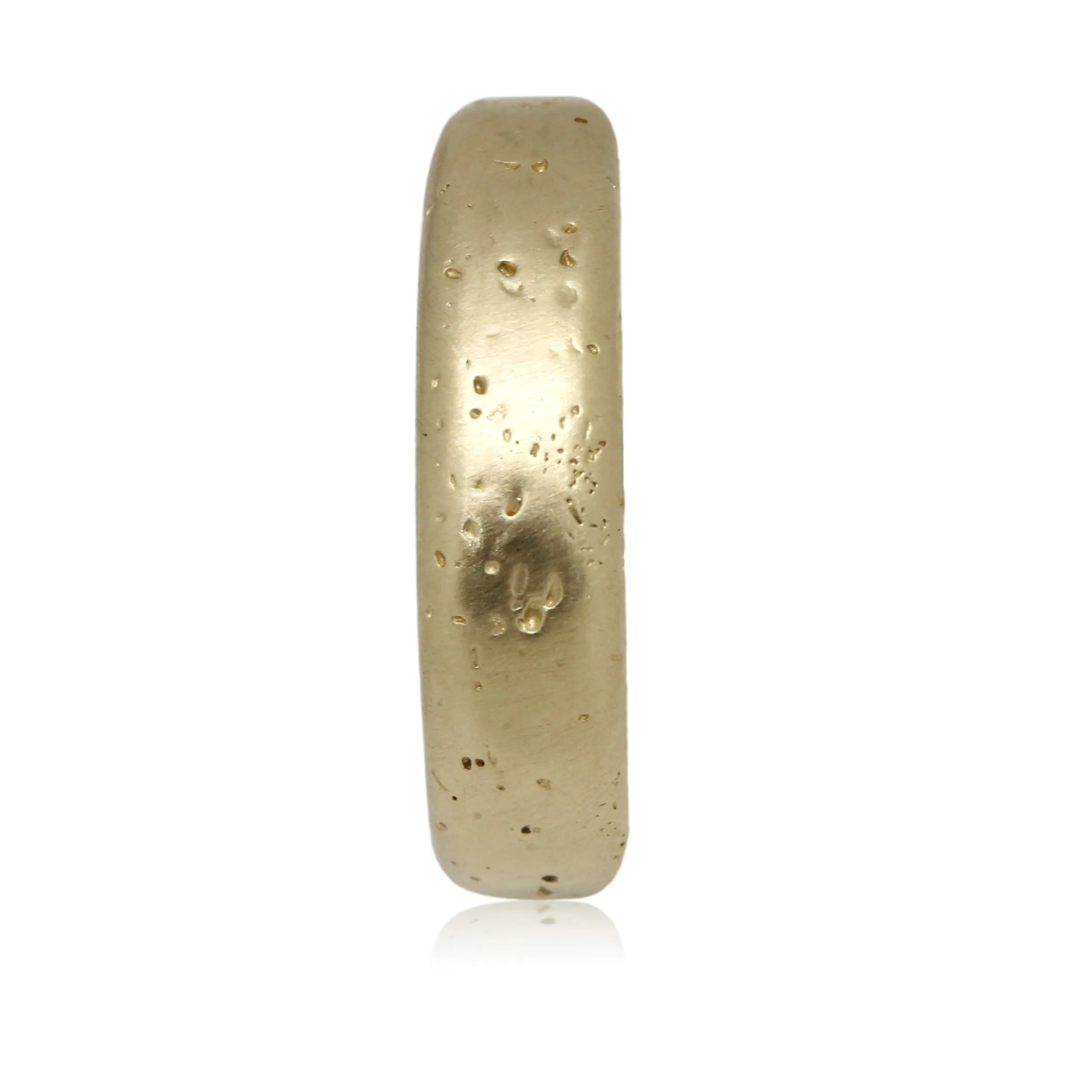 Volcanic lava wedding ring  in 14k yellow gold